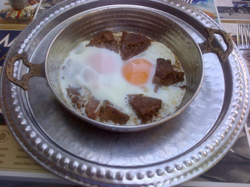 Çankırı çocuk diyetisyeni önerisi: yumurtalı kahvaltı